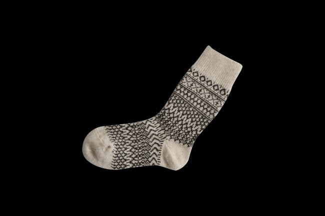 Nishiguchi Kutsushita WOOL JACQUARD SOCKS - OATMEAL