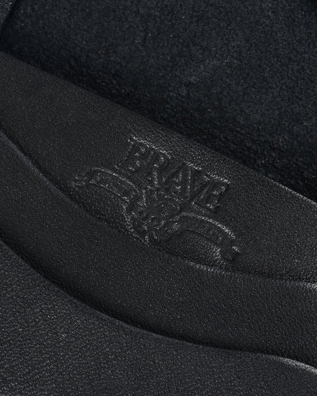 OGL Horsehide Concho Cardholder - Black