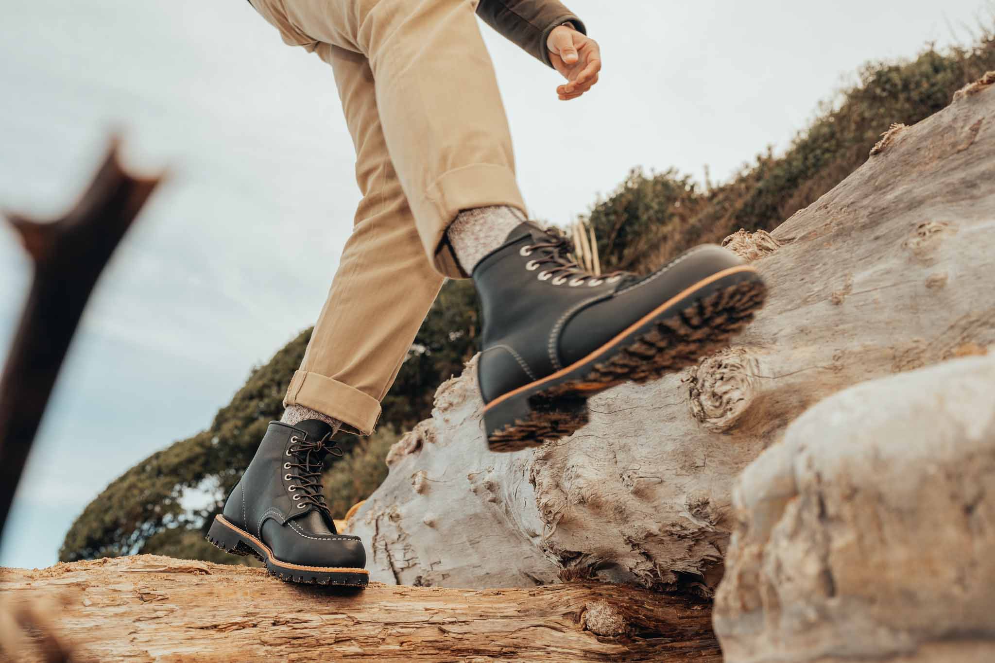 Red Wing 2949 Roughneck Moc Toe Black Oil Slick