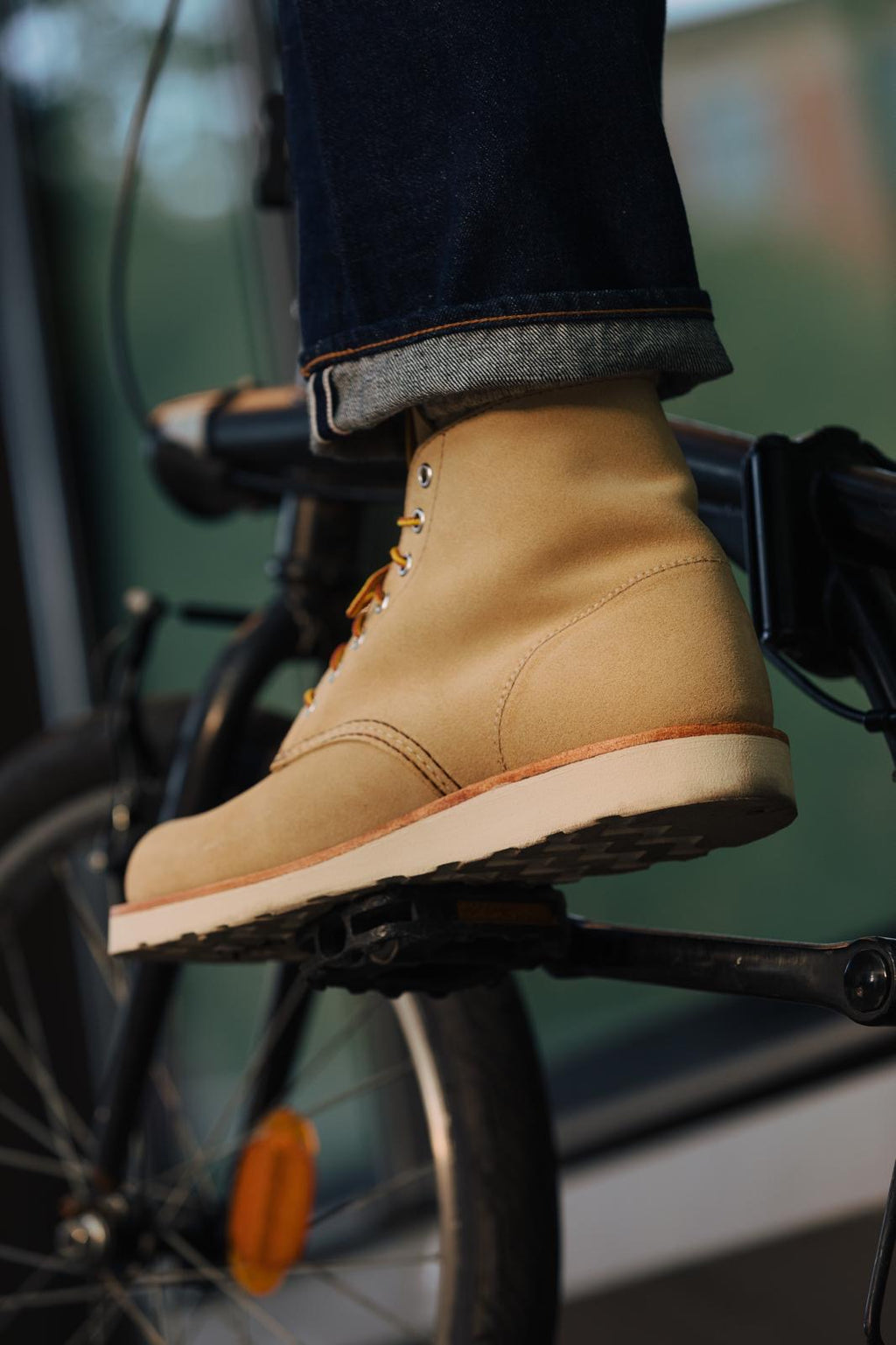 Red Wing 8167 Round Toe Hawthorne Abilene Roughout