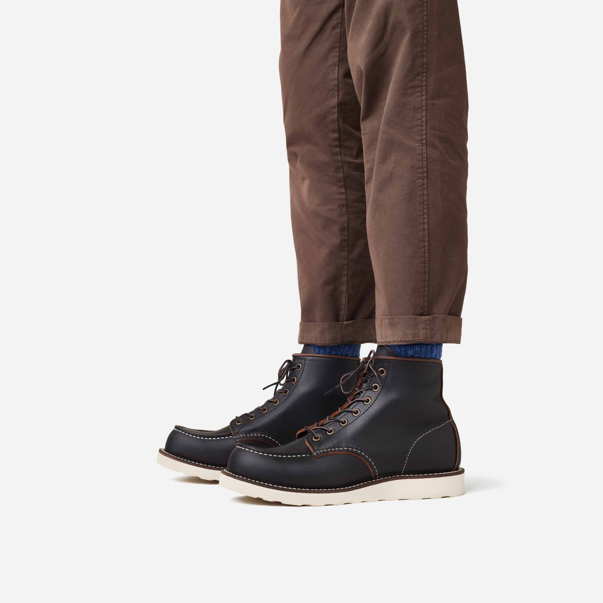 Red Wing 8849 Moc Toe, Black Prairie