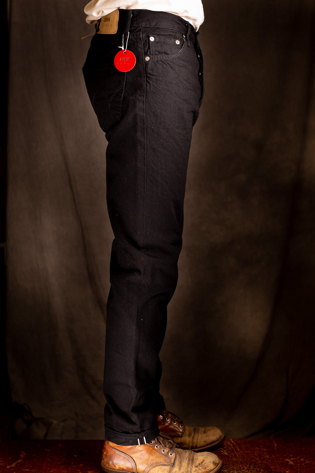 Edwin Made in Japan, Regular Tapered, 11oz Kaihara, Purple x White Selvage - Black Rinsed