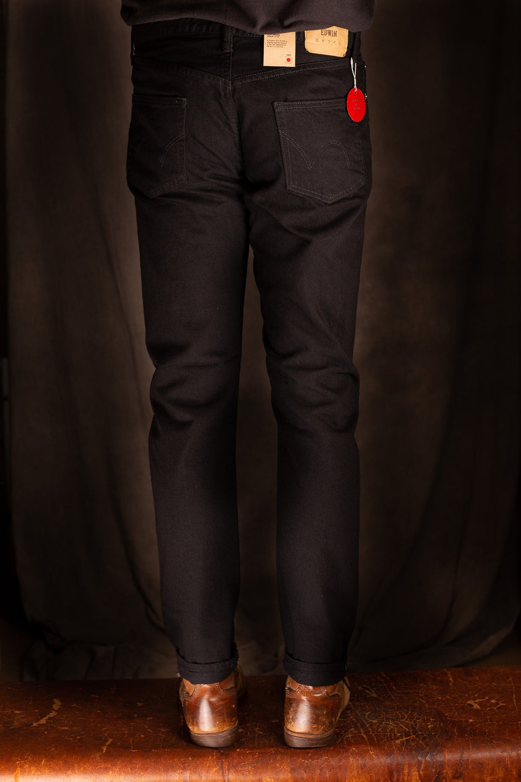 Edwin Made in Japan, Slim Tapered, 11oz Kaihara, Purple x White Selvage - Black Rinsed