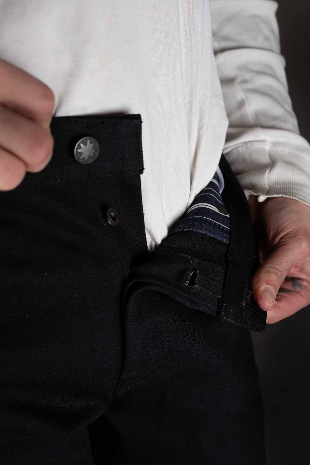 Freenote Cloth - avila slim taper 17 ounce black denim