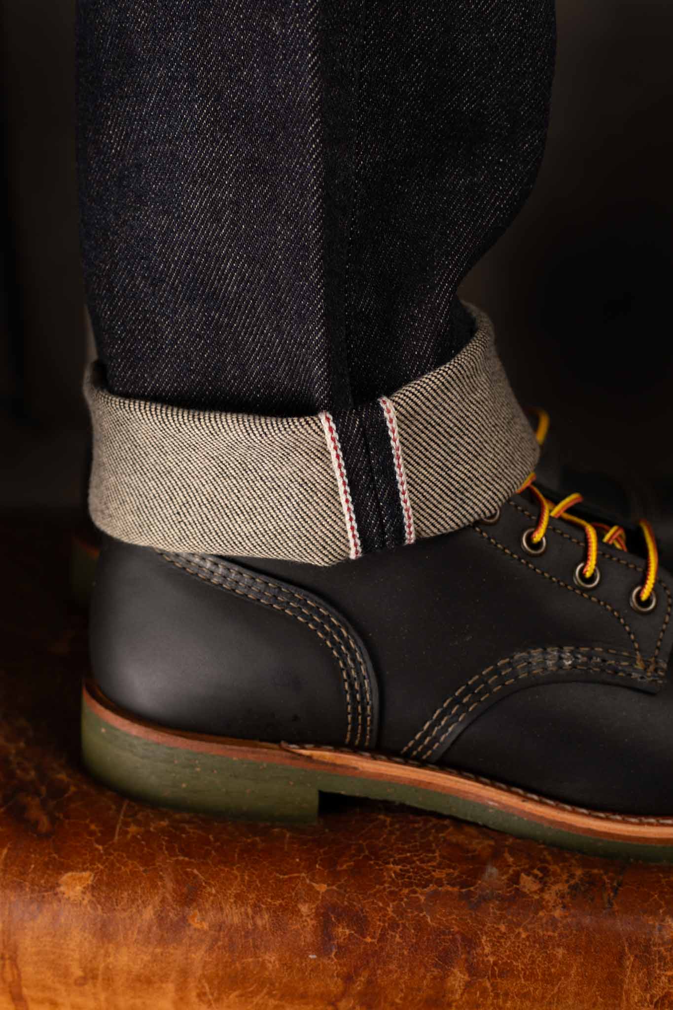 IH-777S-21  Iron Heart 21oz Selvedge Denim Slim Tapered Cut Jeans - Indigo