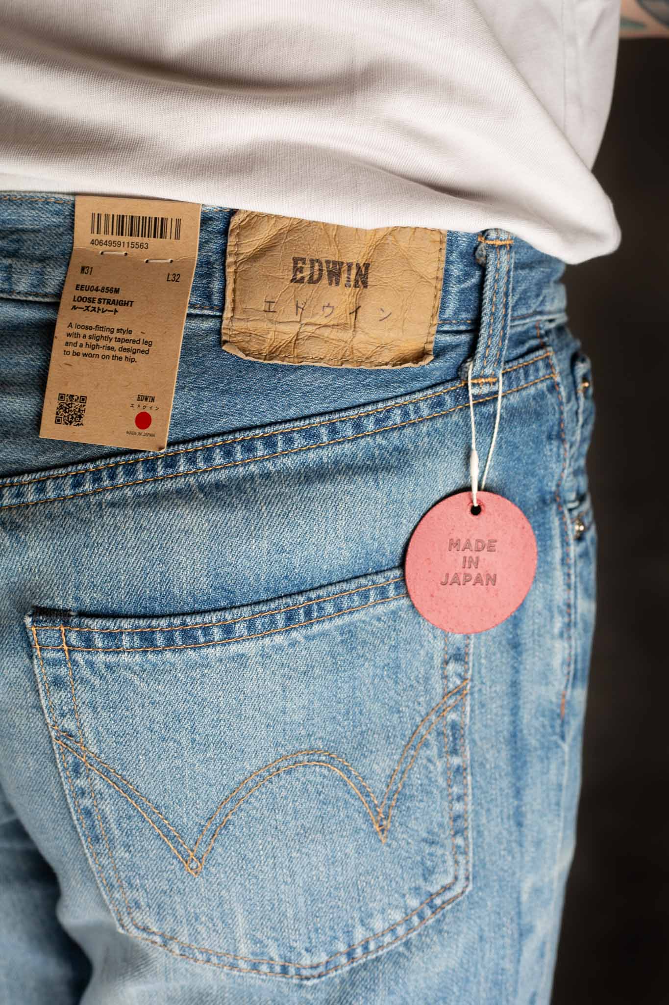 Edwin Made in Japan, LOOSE STRAIGHT - LIGHTWEIGHT 10.5oz KAIHARA RED SELVAGE  - Light used -  I033518-015J