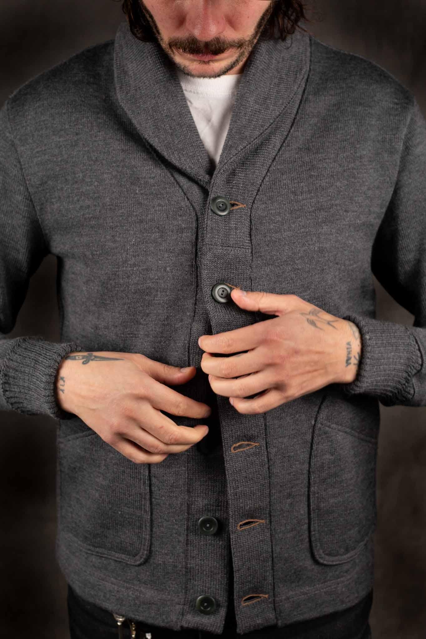 Dehen Shawl Sweater Charcoal