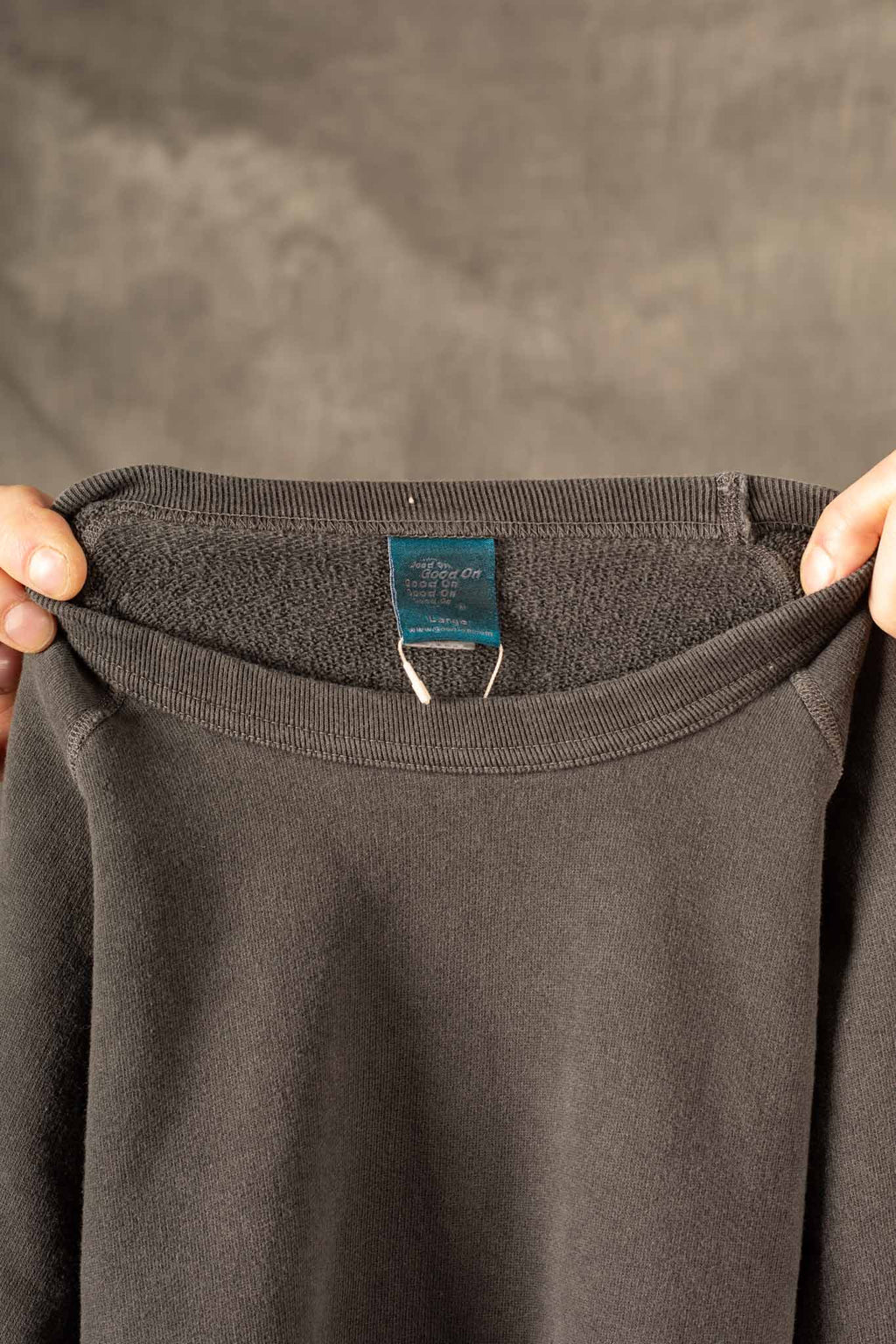 GOOD ON - Raglan Crew Sweat - WASHED GREY