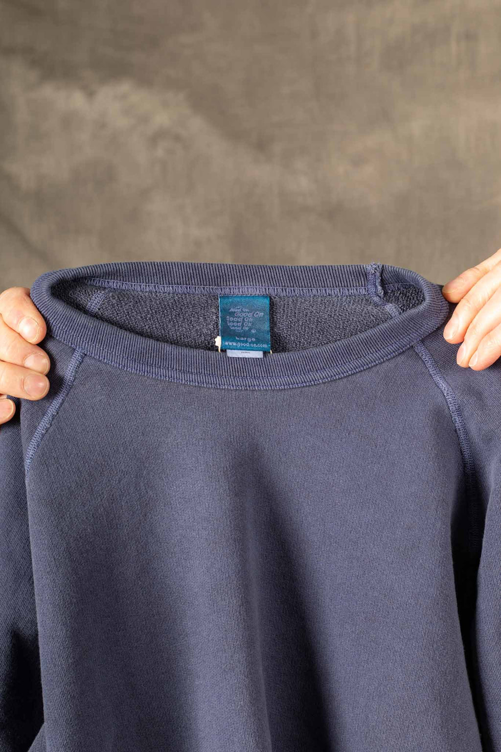 GOOD ON - Raglan Crew Sweat - NAVY