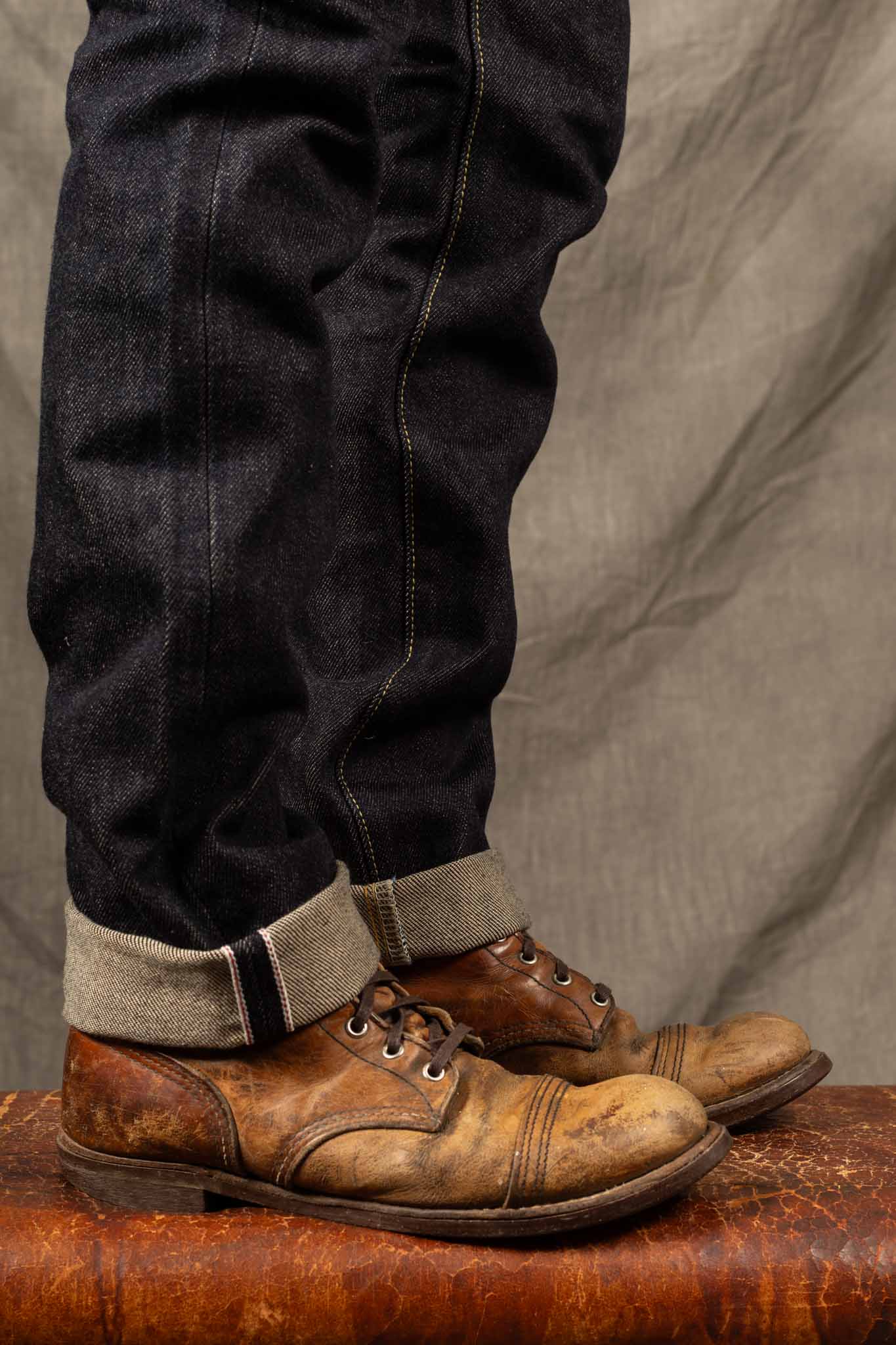 Iron Heart IH-555S 21oz Selvedge Denim Slim Cut Jeans