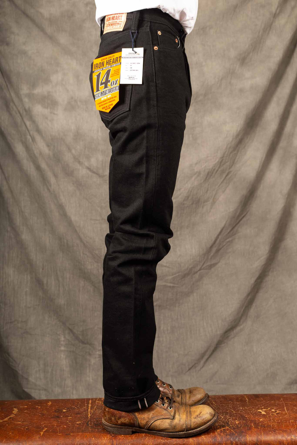 Iron Heart IH-888S-142bb 14oz Selvedge Denim Super Black (Fades to Grey)