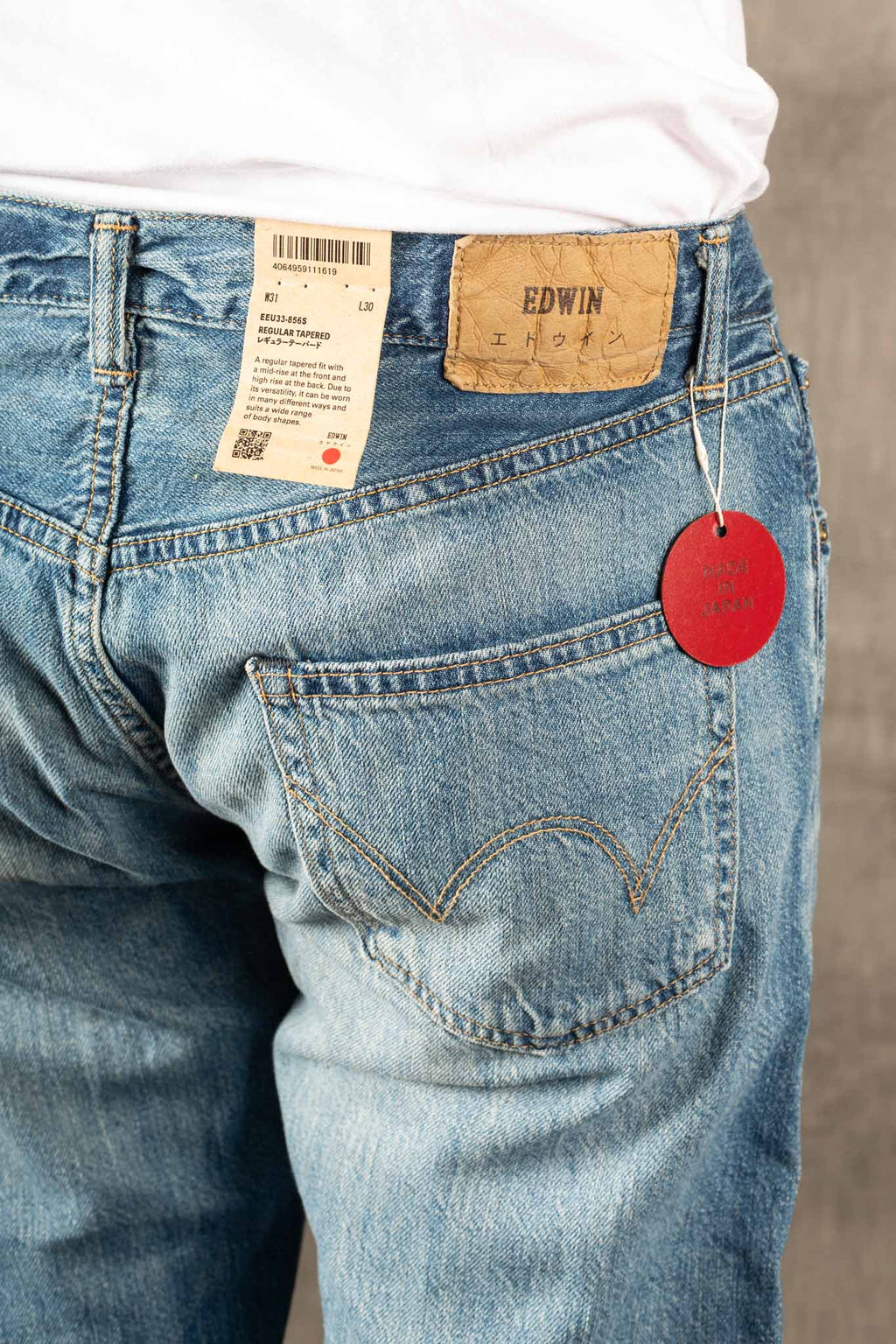Edwin Made in Japan, REGULAR TAPERED JEANS - 10.5oz Kaihara Indigo Lightweight Red Selvage - I033516-015J