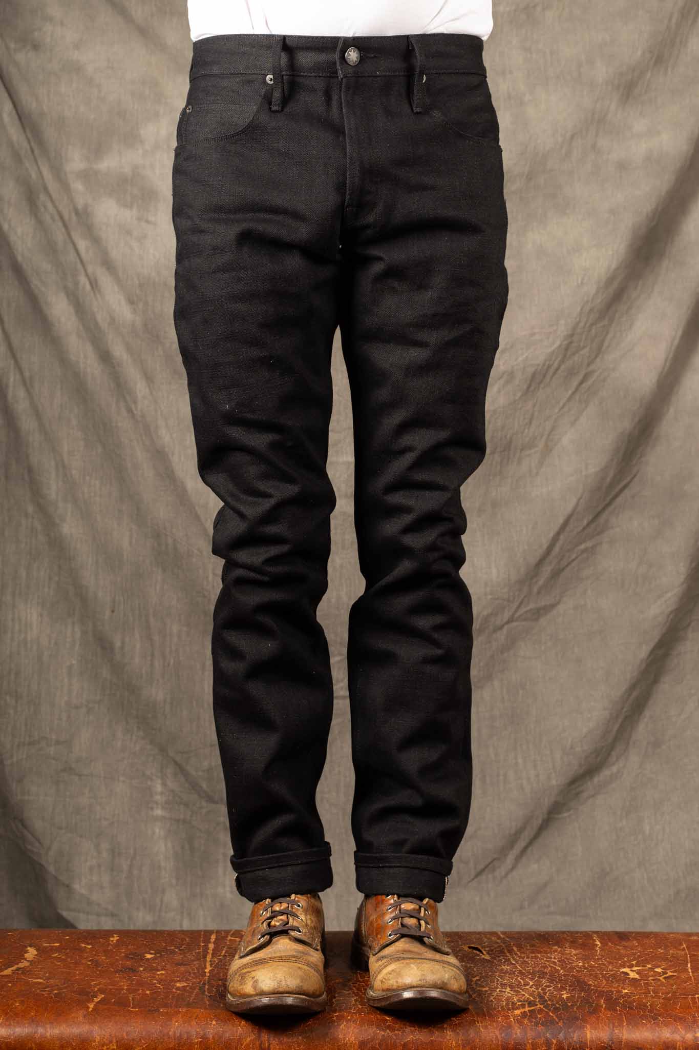 Freenote Cloth - avila slim taper 17 ounce black denim