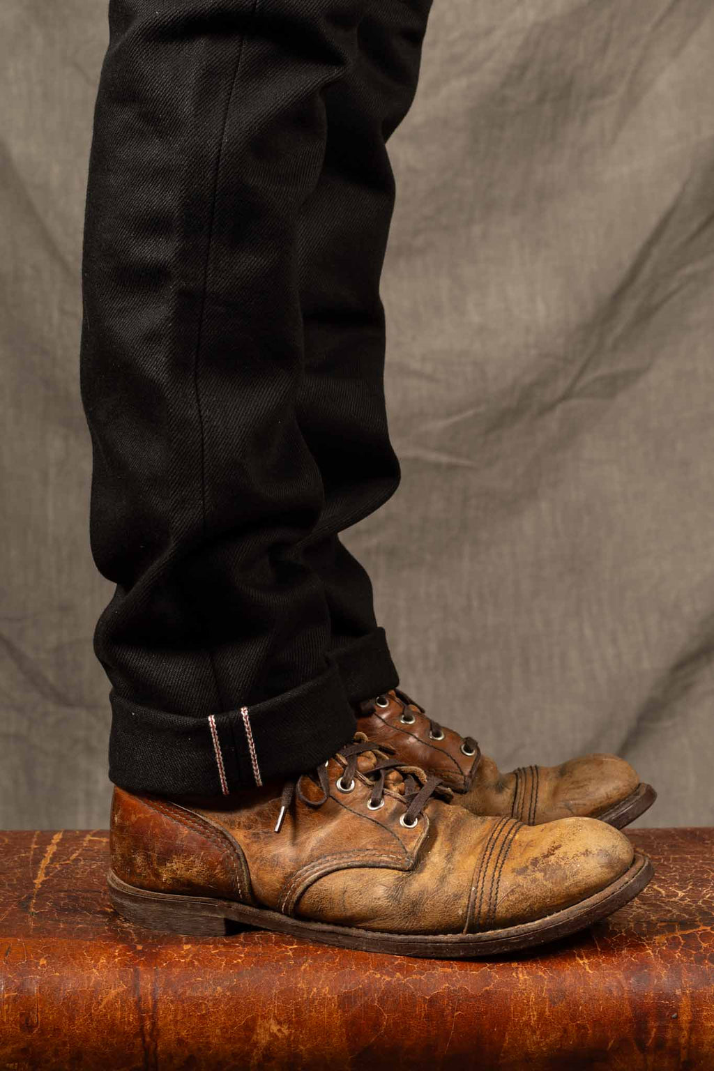 Iron Heart IH-555-SB 21oz Selvedge Denim Super Iron Heart Slim Cut Jeans - Superblack Non-Fade