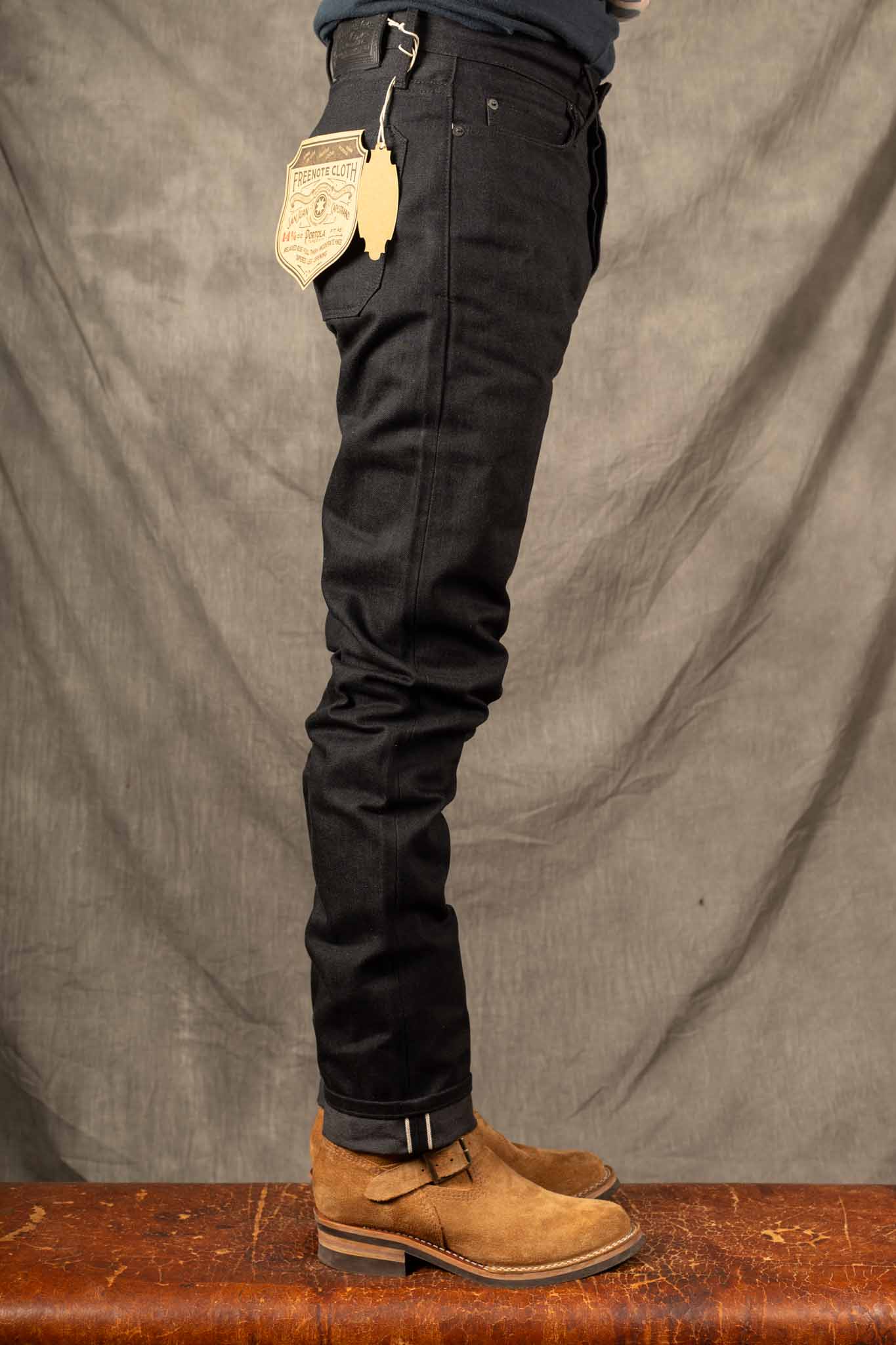 Freenote Cloth - portola classic taper raw 14.25 ounce black grey