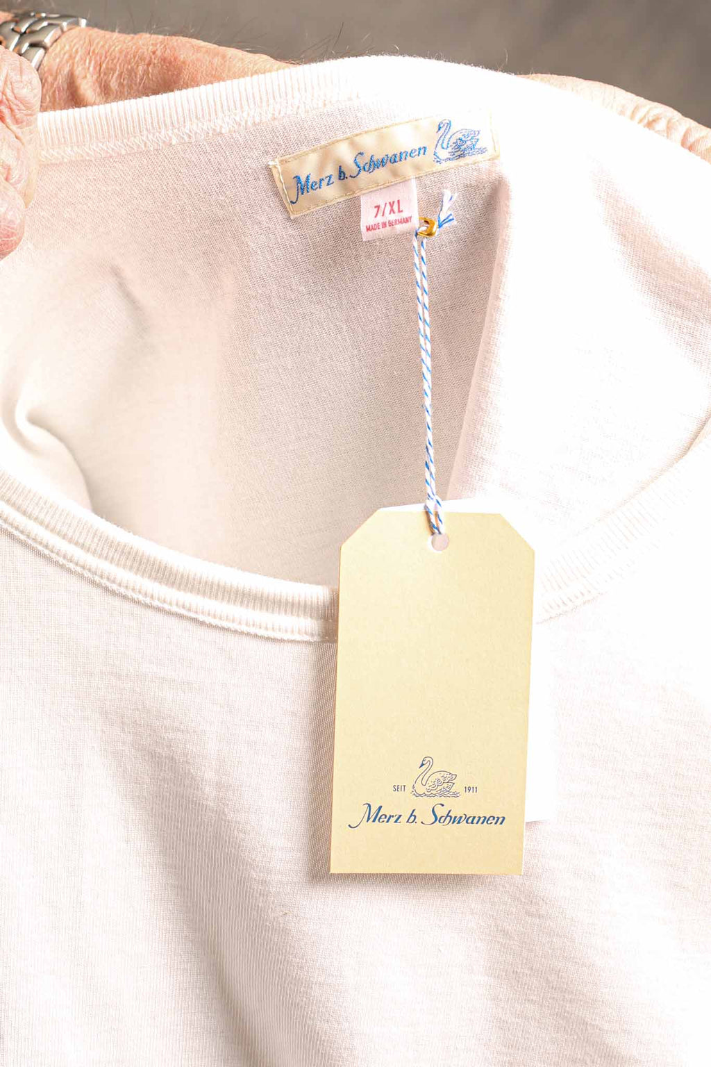 Merz b. Schwanen 215 men's loopwheeled T-shirt, 7,2oz classic fit - WHITE