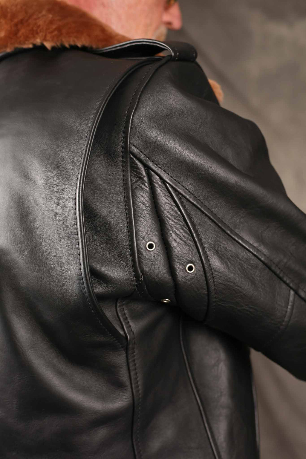 Y'2 LEATHER - SUMI DYED HORSE DOUBLE RIDERS - SHR-58