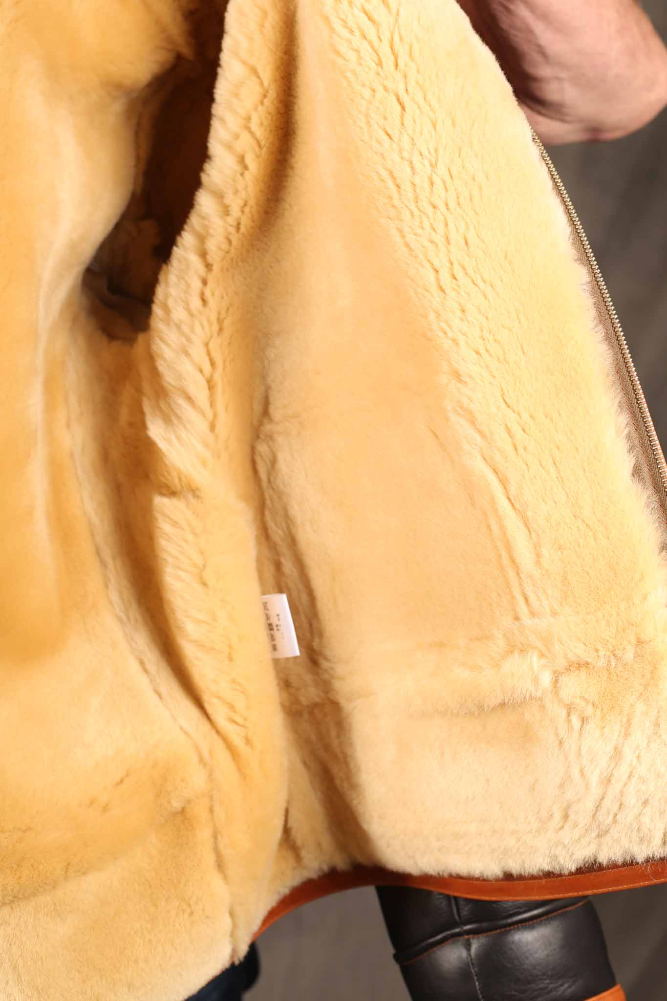 Y'2 LEATHER - COLOMER MOUTON Type ANJ-4