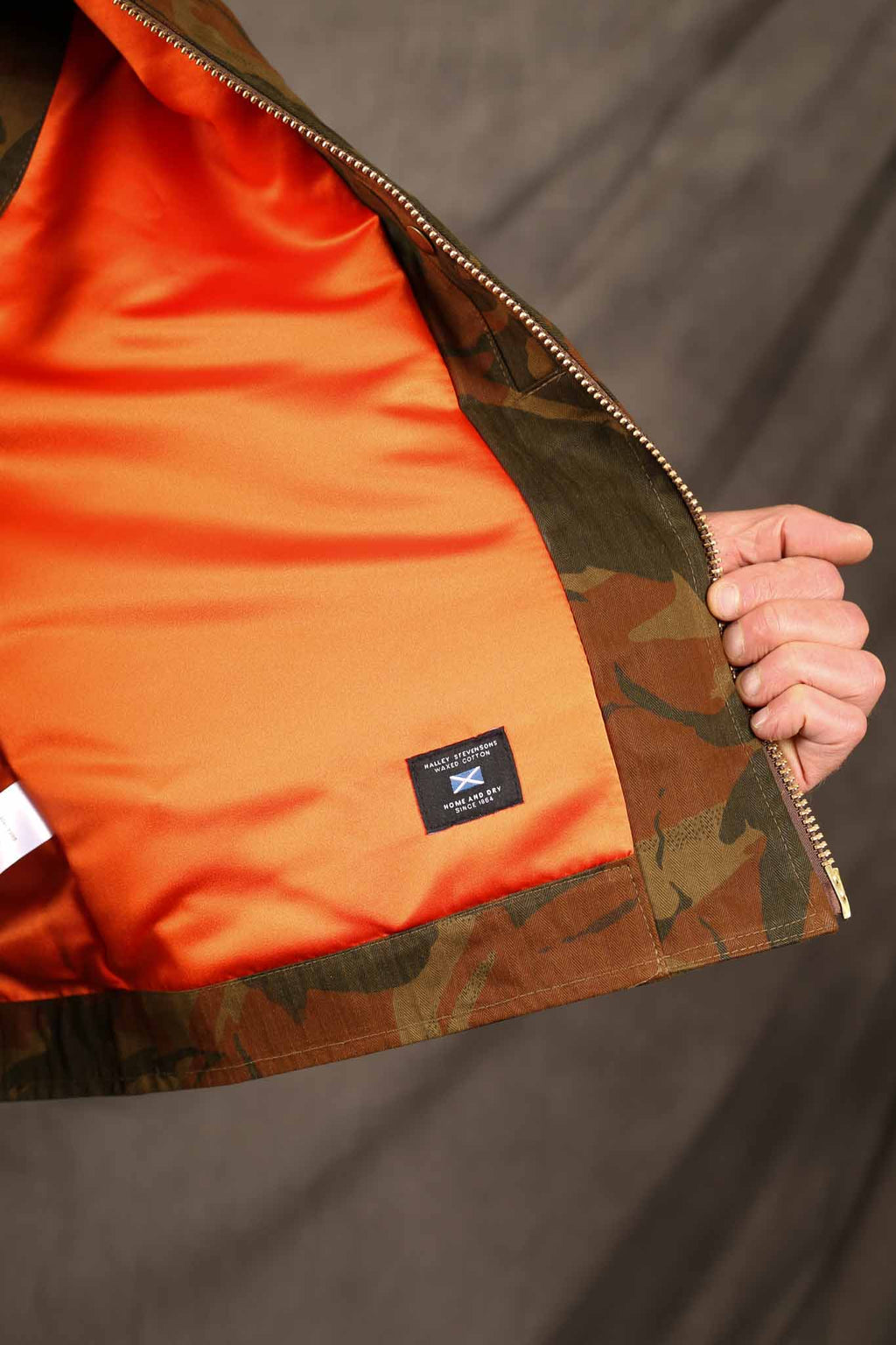 Dehen Flight Vest - Ginger Camo