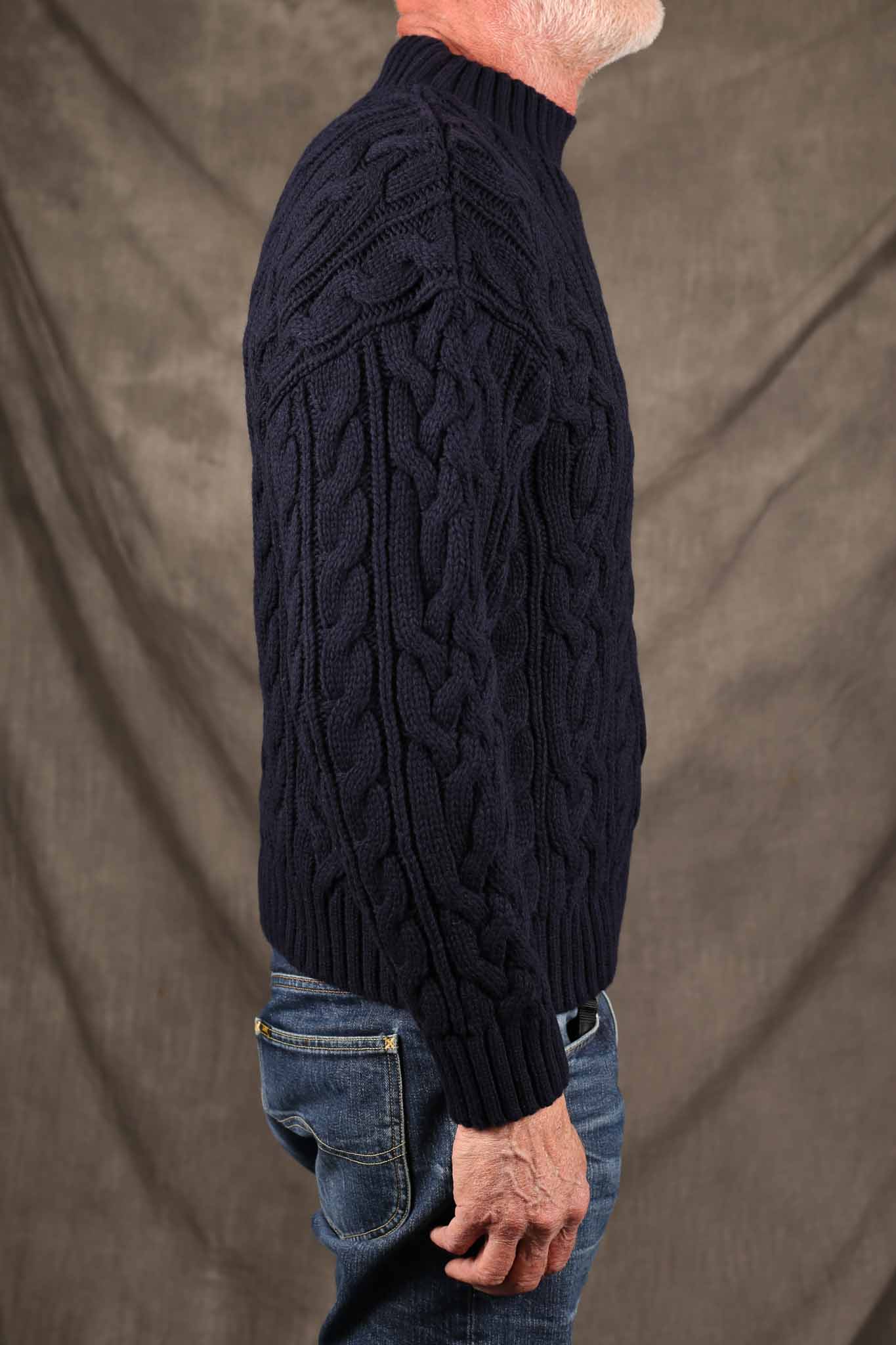 NITTO KNITWEAR - Ohannes Round Neck Sweater - NAVY