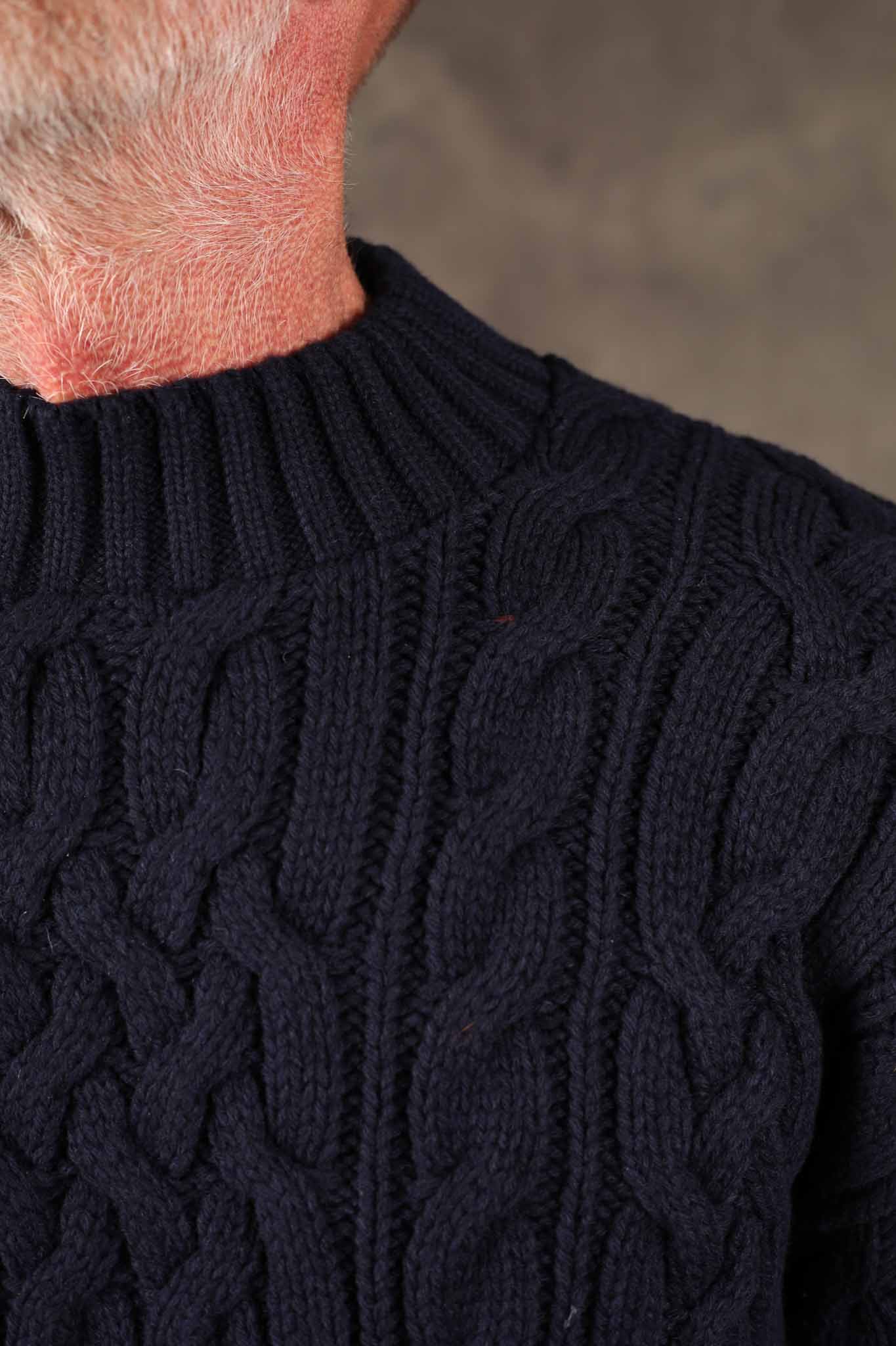 NITTO KNITWEAR - Ohannes Round Neck Sweater - NAVY
