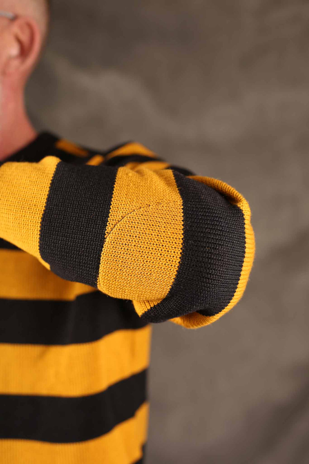 Dehen Striped Woolen Naval Crew - Black / Old Gold
