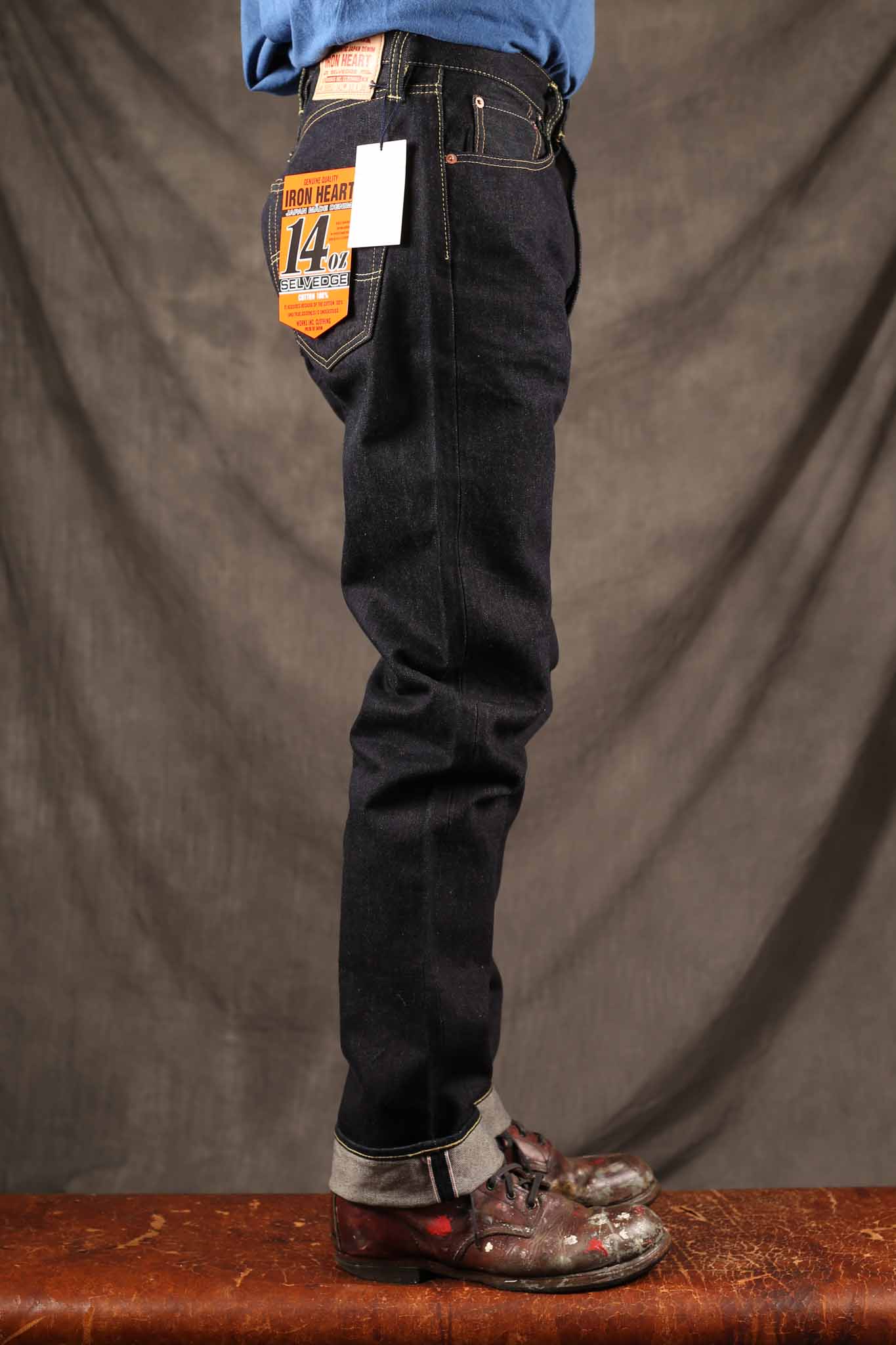 IRON HEART - IH-1955S-142 - 14oz Selvedge Denim "1955" Vintage Tapered Cut Jeans - Indigo