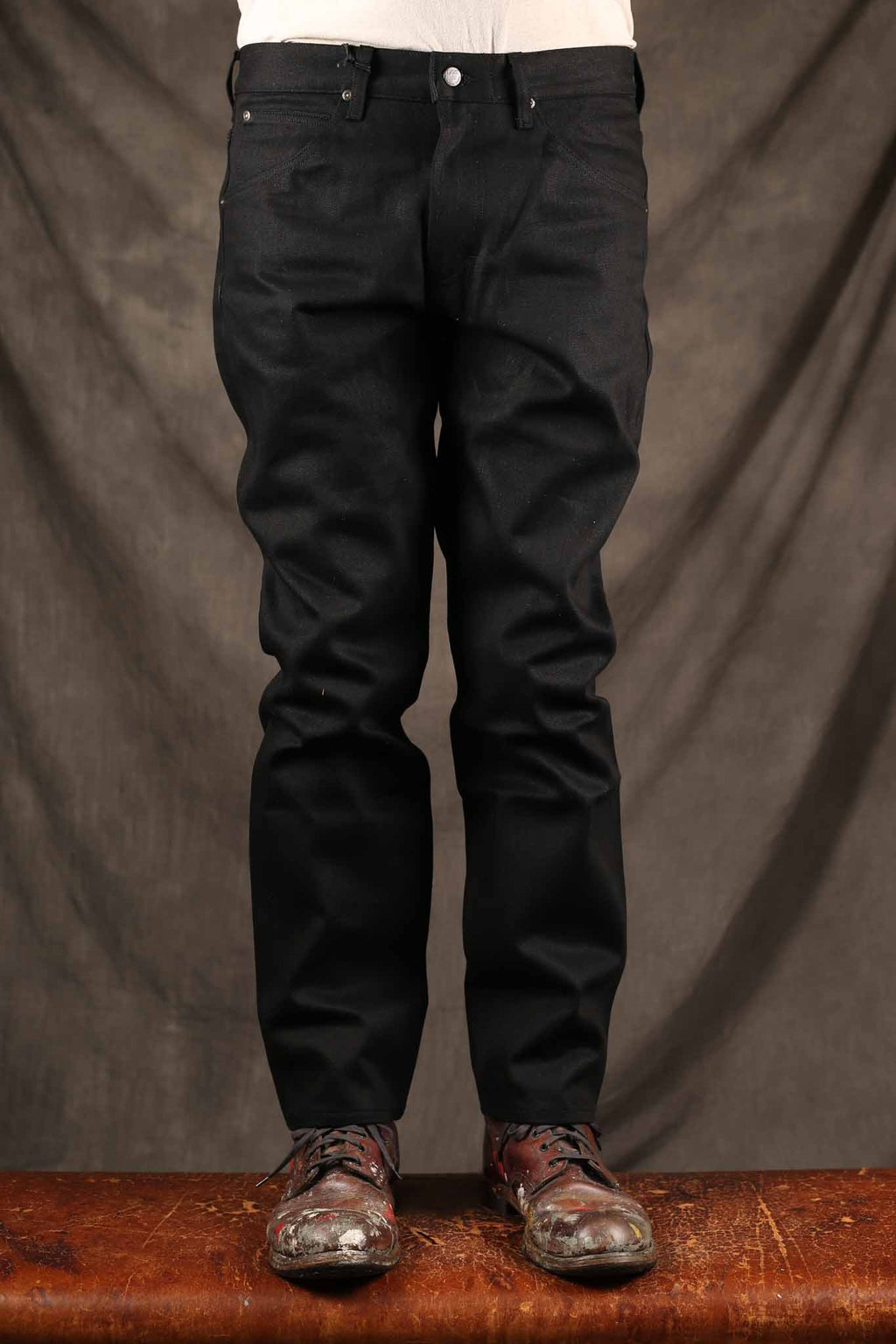 LEE 101 Z - REGULAR - KAIHARA SELVAGE DENIM JEANS - DRY BLACK - 14 OZ