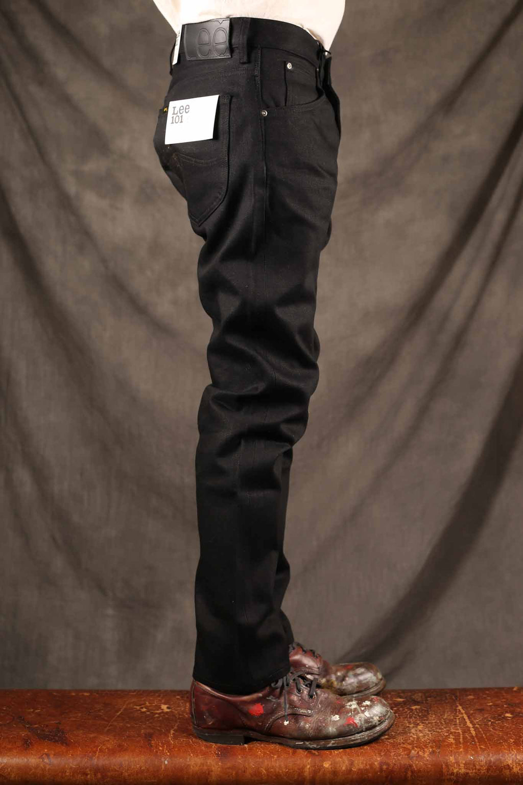 LEE 101 Z - REGULAR - KAIHARA SELVAGE DENIM JEANS - DRY BLACK - 14 OZ