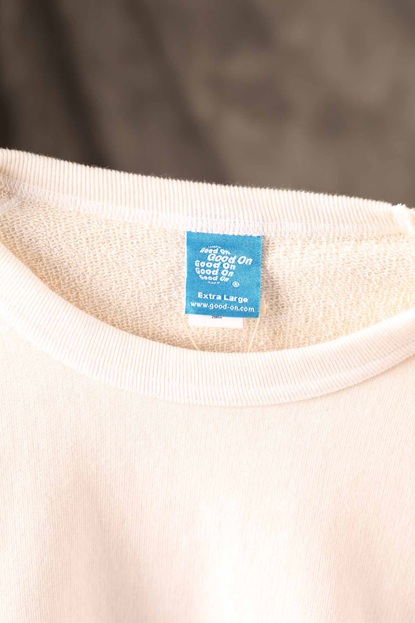 GOOD ON - Raglan Crew Sweat - NATURAL WHITE
