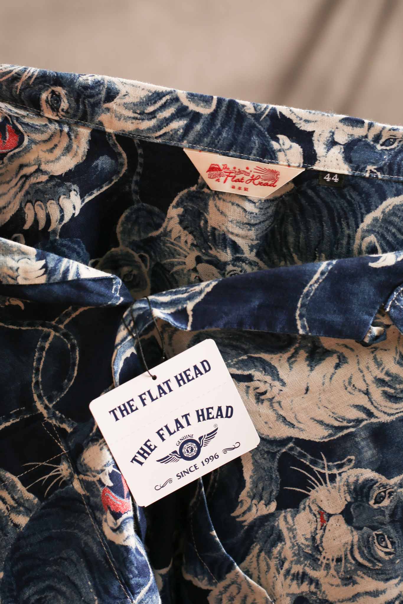THE FLAT HEAD - FN-SCR-017L Linen Long-Sleeve Hundred Tigers Shirt