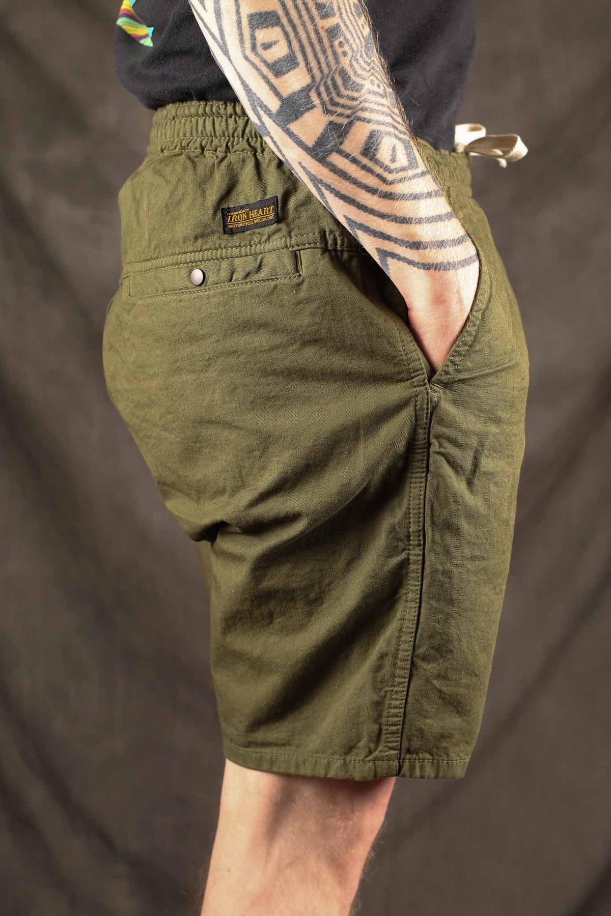 IRON HEART - Cotton Easy Shorts - Olive IH-729-OLV
