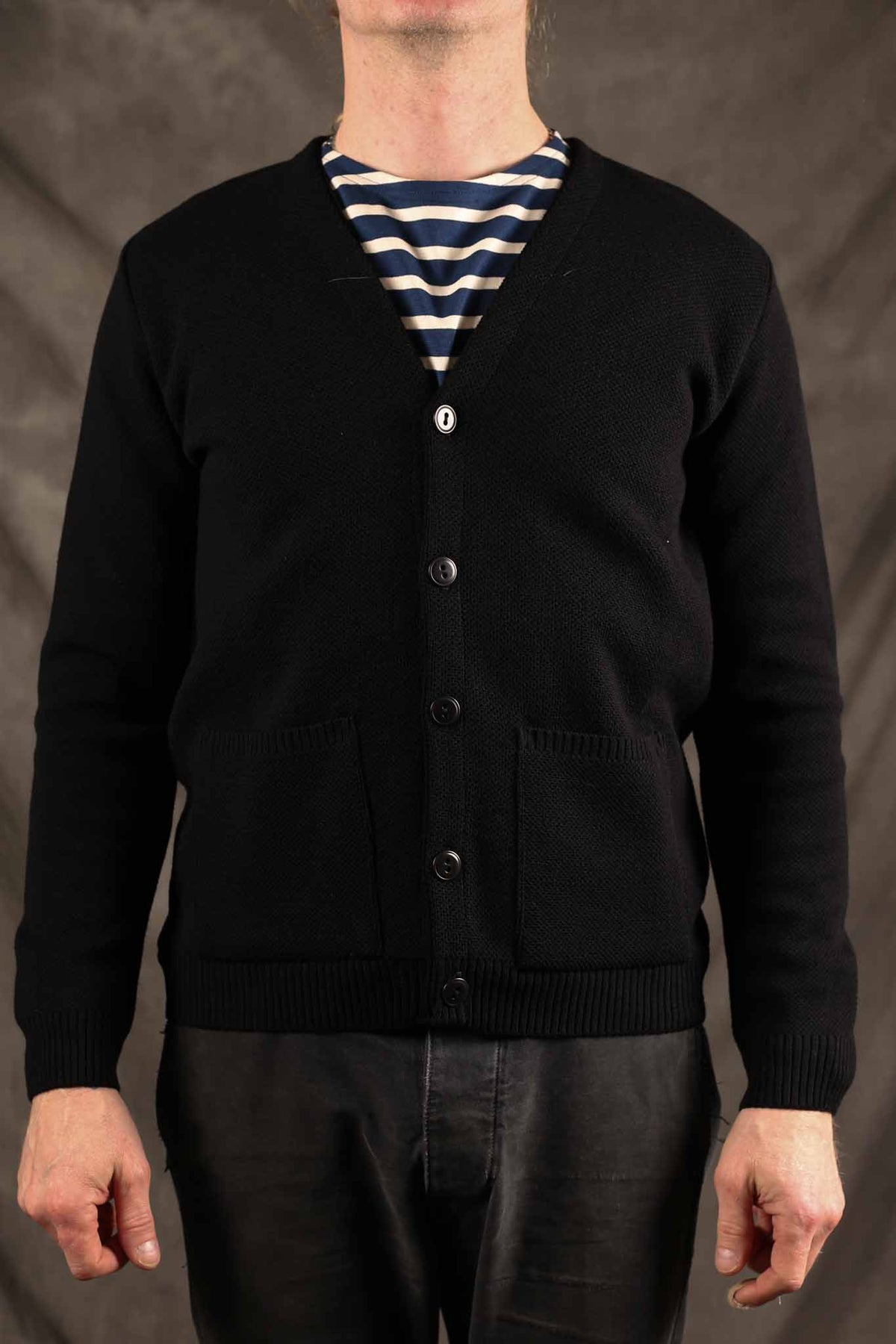 NITTO KNITWEAR - Youri Merino Cardigan Black