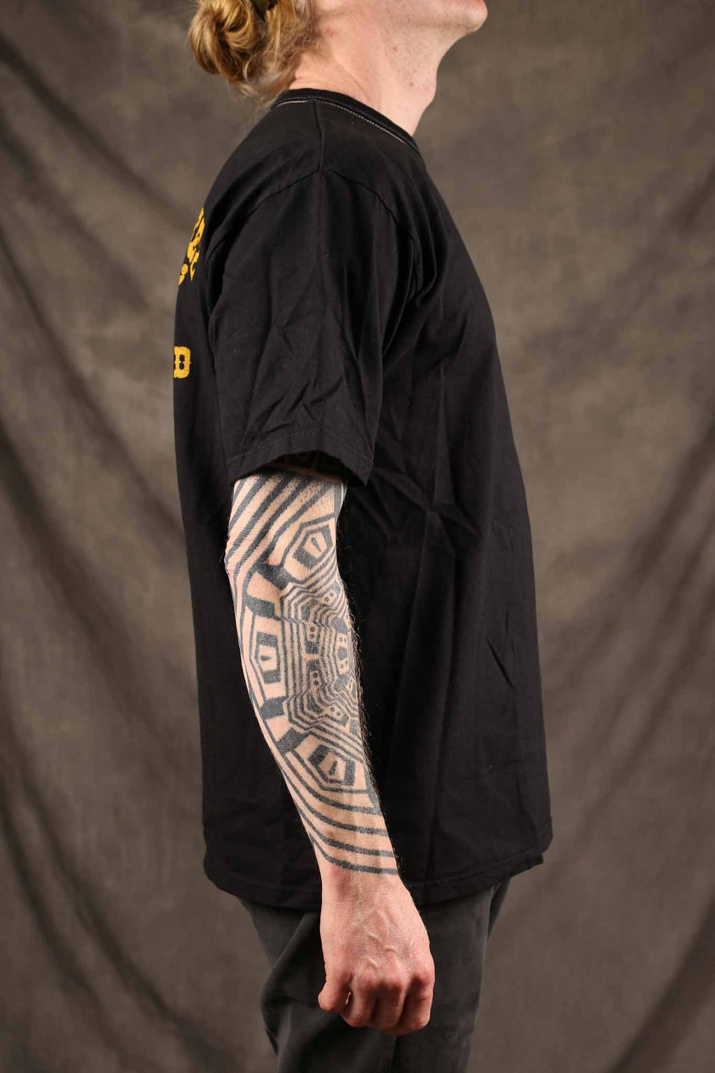 THE FLAT HEAD -FN-THC-059SP Flying Wheel 9.7oz Loopwheeled T-Shirt – Black / Yellow