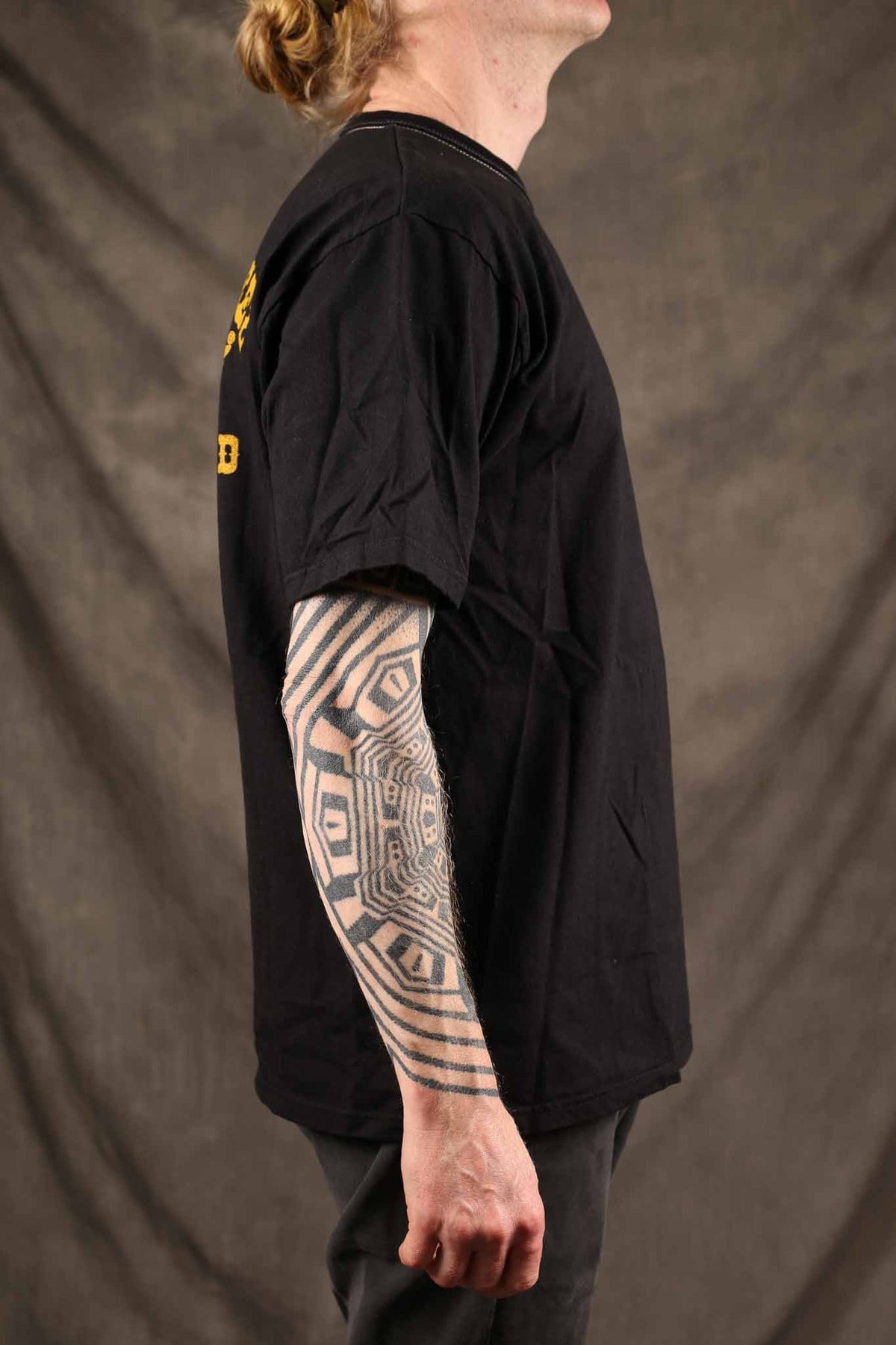 THE FLAT HEAD -FN-THC-059SP Flying Wheel 9.7oz Loopwheeled T-Shirt – Black / Yellow