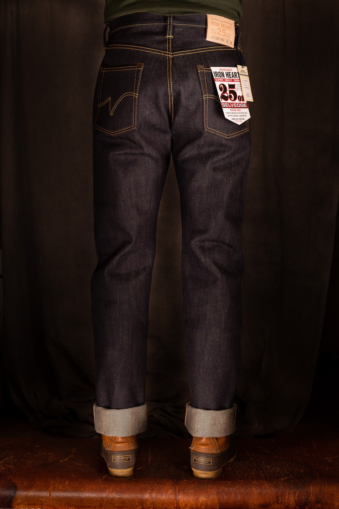 IH-888-XHS 25oz Selvedge Denim Medium/High Rise Tapered Cut Jeans -Indigo