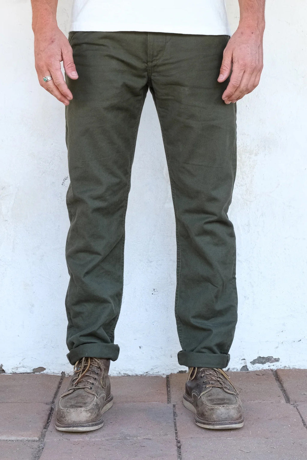 Freenote Cloth – Workers Chino Slim Straight Fit 14 Ounce Slub Olive