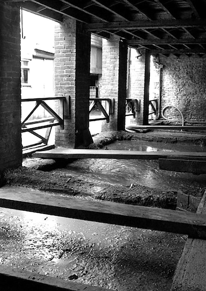 The Rope Western Brass Belt Black Overdyed