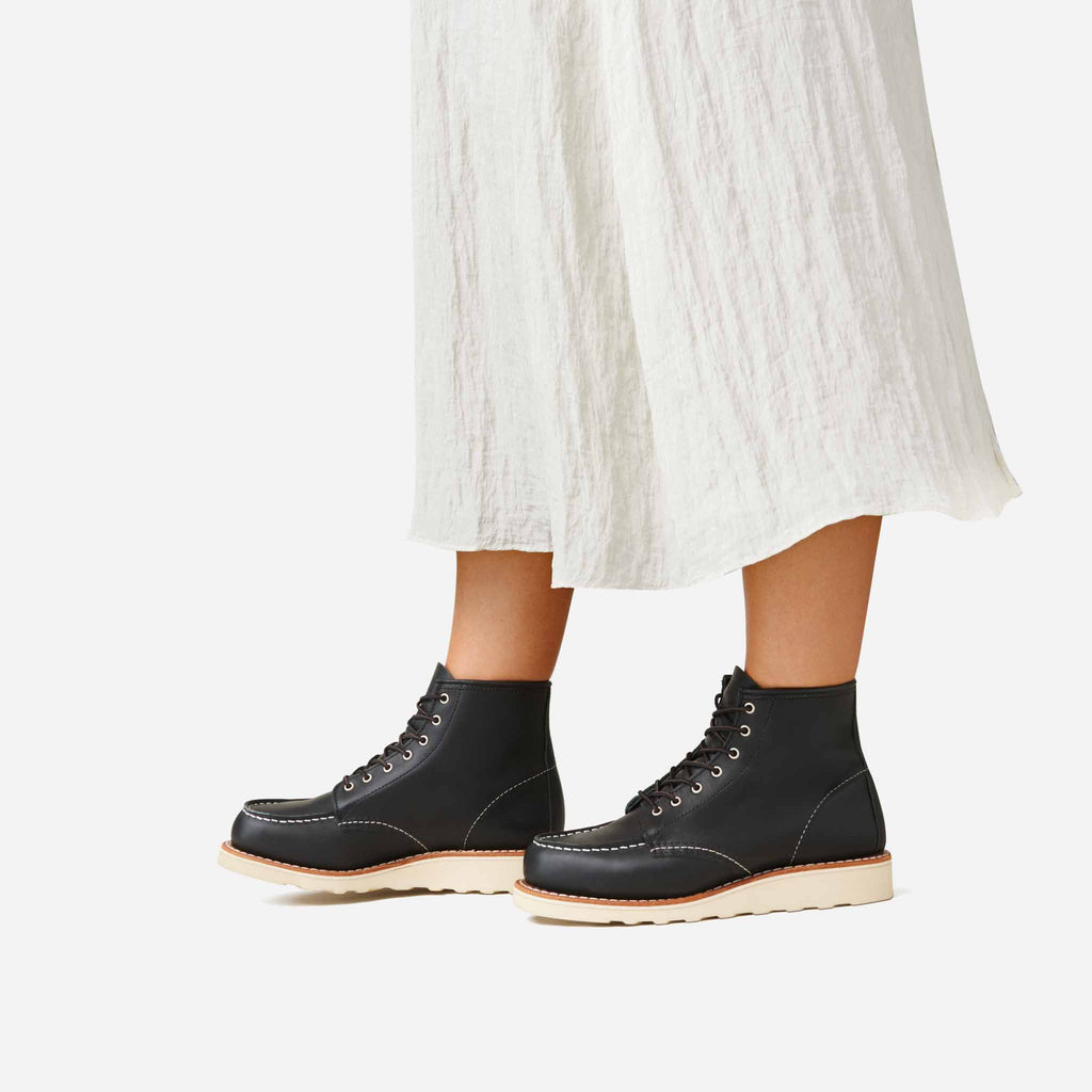 Red Wing 3373 Women`s Black Moc Toe