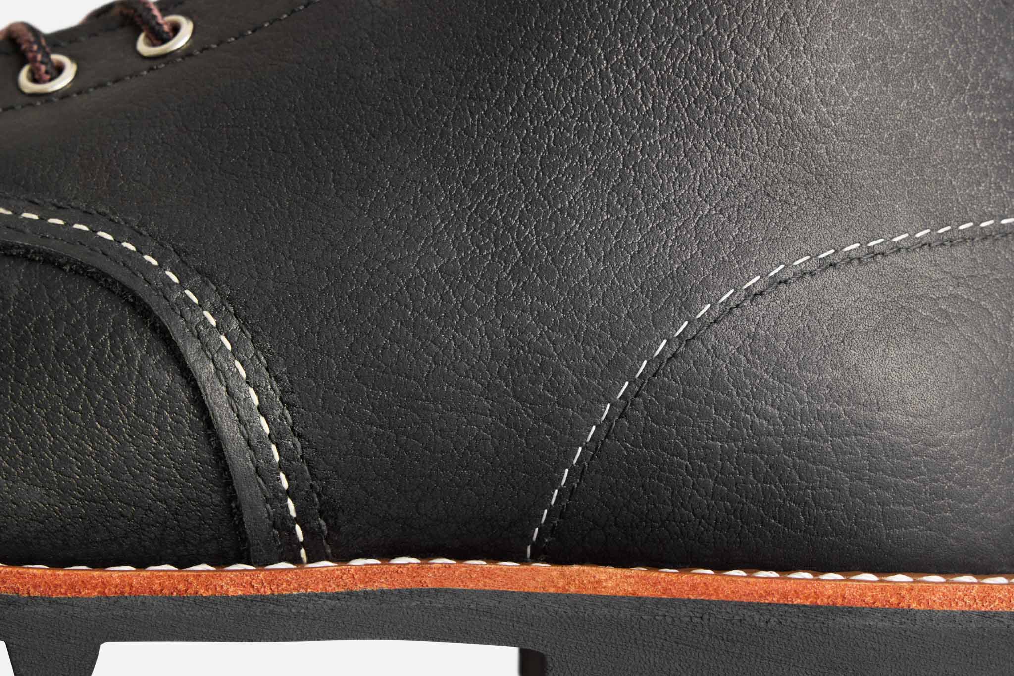 Red Wing 2949 Roughneck Moc Toe Black Oil Slick