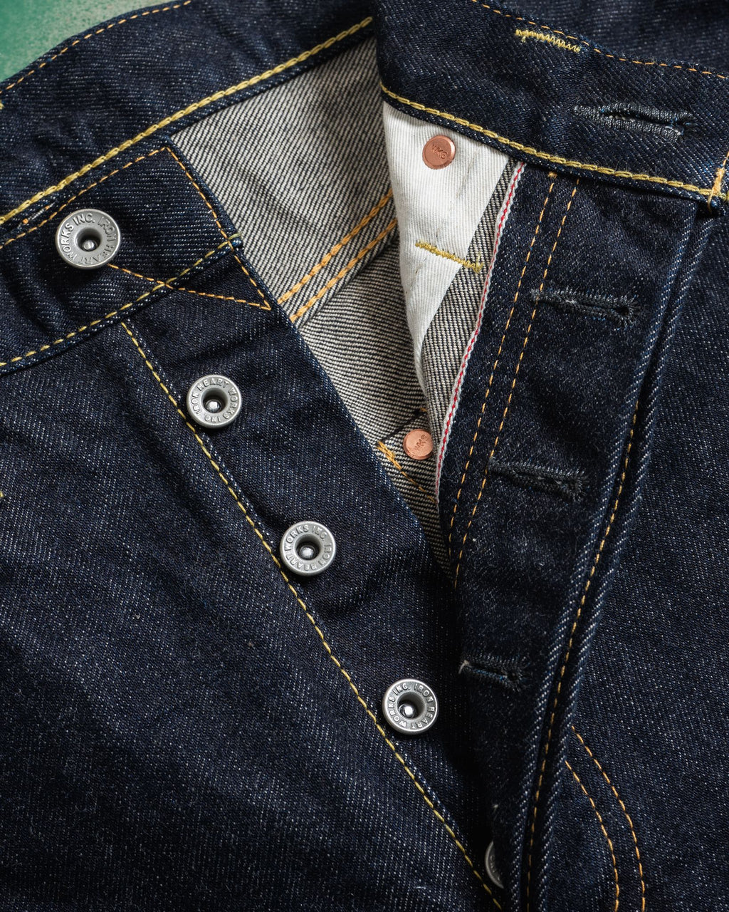 IRON HEART - IH-1955S-142 - 14oz Selvedge Denim "1955" Vintage Tapered Cut Jeans - Indigo