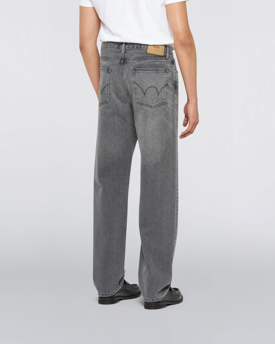 Edwin Made in Japan - Loose Pant - 13oz Kaihara Right Hand Black Denim