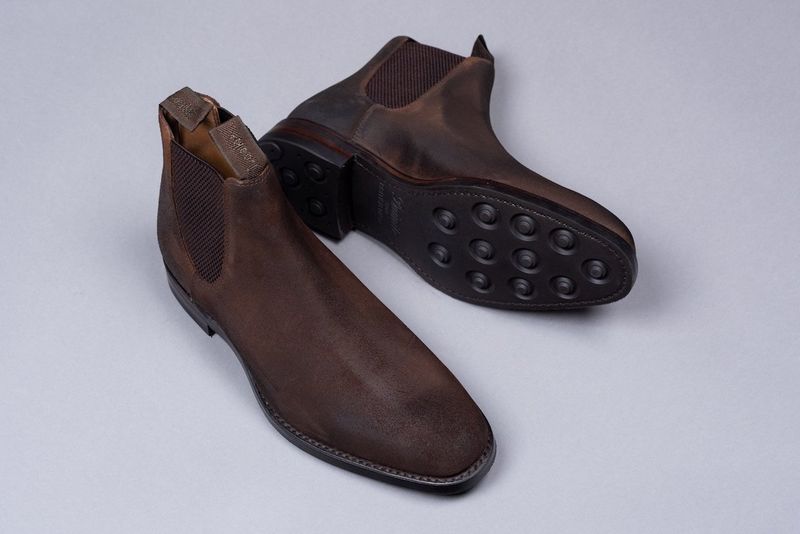 loake chatsworth brown suede